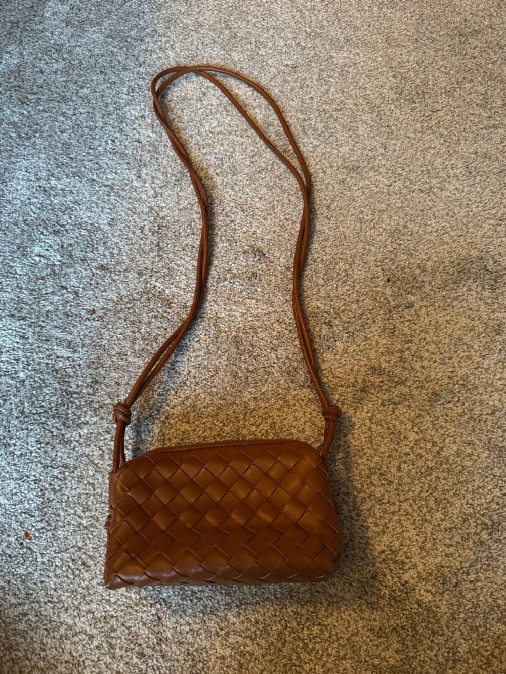 Braided crossbody